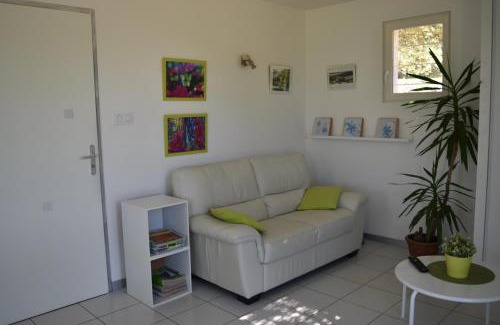 Vinezac House | Oceanfront Retreat at Les Lauriers - Guest Rated 9.3/10