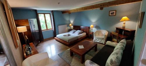 Fontaine-les-Vervins Hotel | Discover Les Lavandières de Fontaine: Oceanfront Getaway
