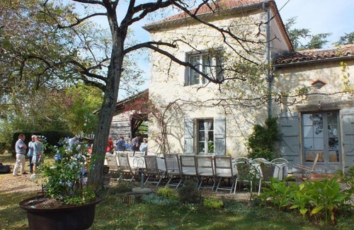 Sempesserre House | Discover Les Lebes: Pet-Friendly Retreat with Pool Access
