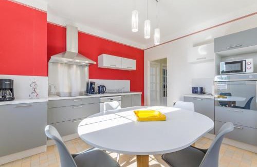 Magnicourt House | Discover Les Libellules: Oceanfront Family Getaway