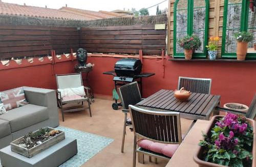 Arnes House | Cozy LES LLÚDRIGUES: Pet-Friendly Loft with Terrace
