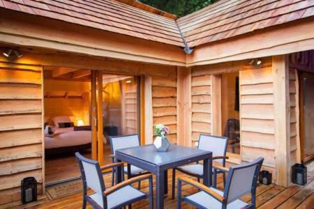 Larringes Hotel | Relax at Les Lodges de Babylone with Spa and Family Amenities