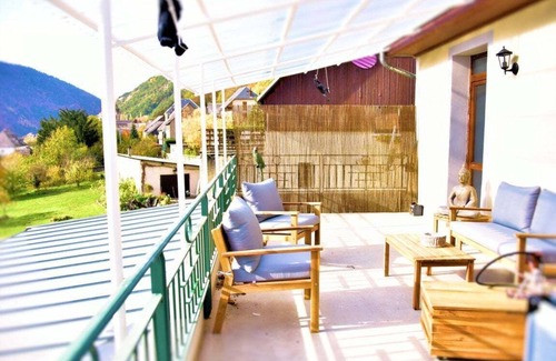 Valbonnais House | Discover Les Lodges: Pet-Friendly Retreat with Pool & Lake View