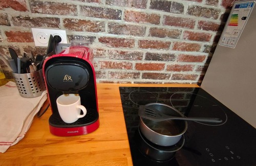 Provins Apartment | Cozy Les Lofts De Provins: Apartment 5 with Great Reviews