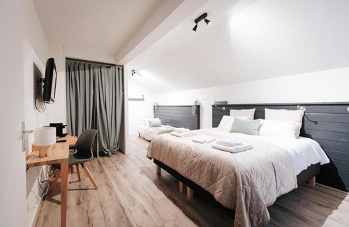 Crozet Hotel | Relax at Les Loges du Léman with Spa & Hot Tub Amenities