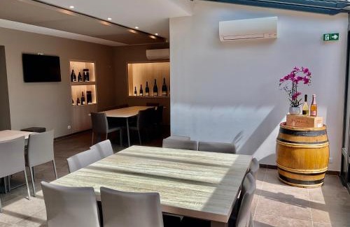 Epernay Apartment | Elegant LES LOGES DU THEATRE: Champagne & Central Location
