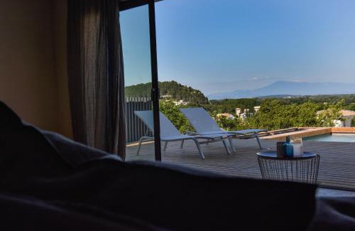 Villeneuve-les-Avignon Villa | Discover Les Loges en Provence "Villa Ventoux" - 4-Star Retreat