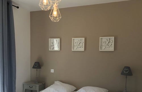 Arpaillargues-et-Aureillac Apartment | Les Mazets & SPA Duzès
