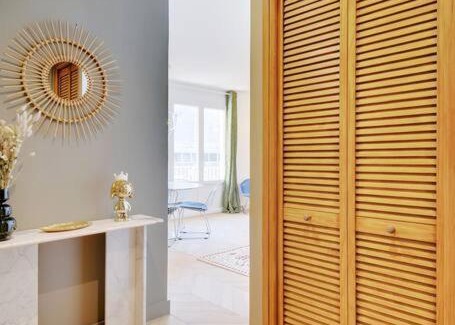 Billancourt–Rives de Seine Apartment | Elegant Les Maisons de Charloc: F3 with Balcon and Access