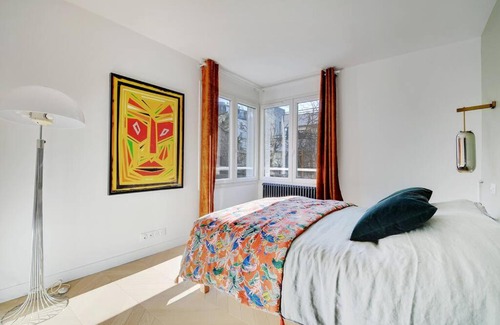 Billancourt–Rives de Seine Apartment | Elegant Les Maisons de Charloc: F3 with Balcon and Access