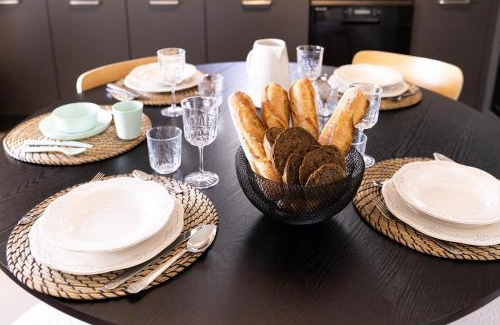 Marly-le-Roi House | Discover Les Maisons de l'Abreuvoir Côté Village Retreat