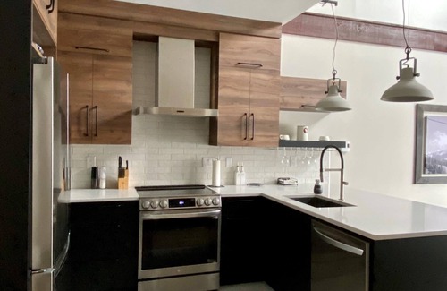 Mont-Tremblant Apartment | Discover Les Manoirs: Premier Stay Near Golf le Géant