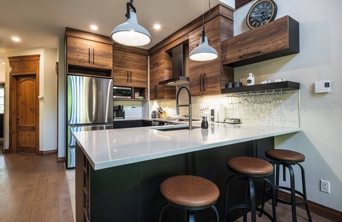Mont-Tremblant Apartment | Discover Les Manoirs: Premier Stay Near Golf le Géant