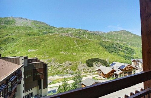 Les Bruyeres Apartment | Cozy Apartment Les Menuires: Ideal for Families & Relaxation