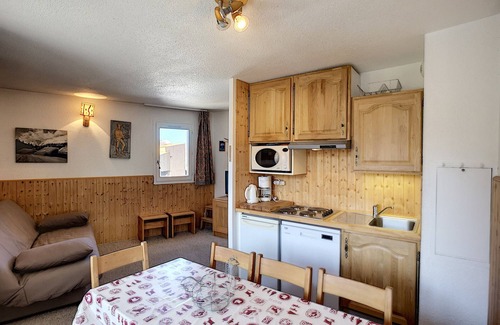 Reberty Apartment | Cozy Apartment Les Menuires, Perfect for 6 Guests