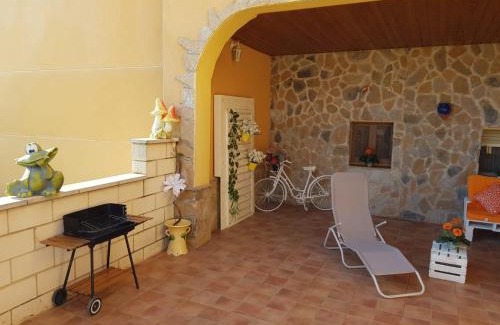 Deltebre House | Oceanfront Escape at Les Mercès - Rated 9.7 by Guests