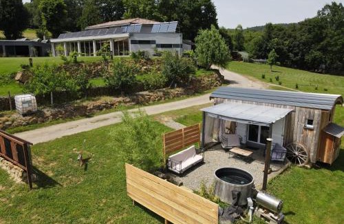 Encausse-les-Thermes Ski Chalet | Discover Les Milles Bottes: Oceanfront Family Retreat