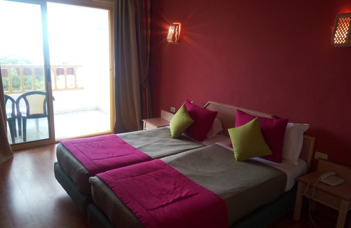 Tabarka Hotel | Discover Les Mimosas Tabarka: Poolside Family Getaway
