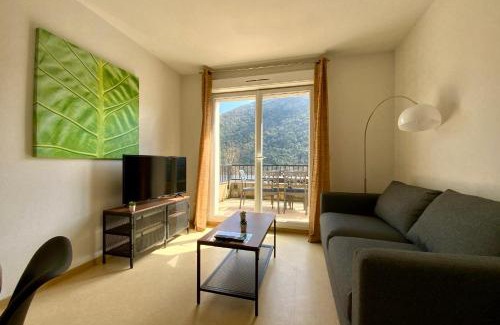 Avene House | Relax at C14 Les Naïades - Family-Friendly 2-Bedroom Stay