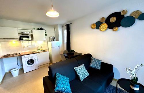 Avene House | F27 Les Naïades: Cozy 1 Bedroom for Family Getaways