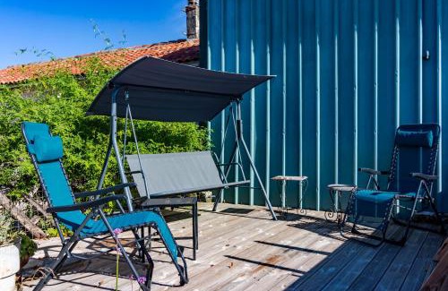 Saint-Martial-Viveyrol House | Tranquil Dordogne Cottage with Pool & Ocean View