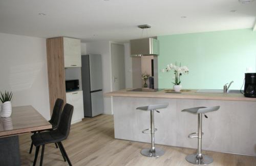 Airvault Apartment | Relax at Les nuits d'ALDEARDE: Pool, Restaurant & Family Fun