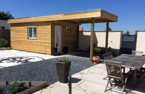 Wimereux Ski Chalet | Relaxing Les Nymphéas Studio with Pool and Ocean View