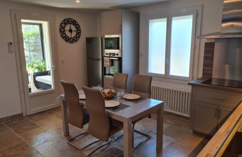 Cavaillon House | Discover les olivades: Pet-Friendly with 9.7/10 Rating