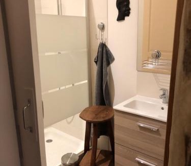Lamastre House | Pet-Friendly Retreat at Les Pentes du Chateau de Retourtour