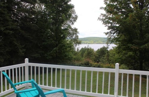 Frontenac Ski Chalet | Les Perseides: direct access to Lac Mégantic