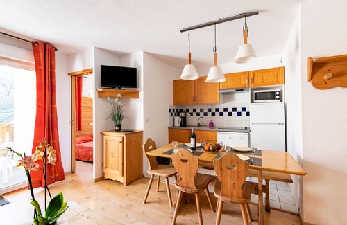 Bagneres-de-Luchon Apartment | Top-Rated Les Pics d'Aran - Steps from Ski Lifts & Spa