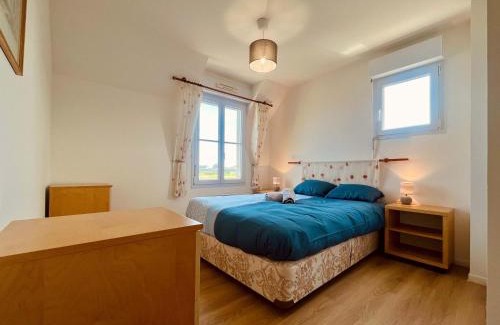 Barfleur House | Les pieds dans l eau Home - Waterfront Stay
