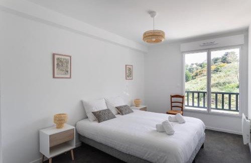 Sables-d'Or-les-Pins Apartment | Family-Friendly Les Pins 210, Steps from the Beach