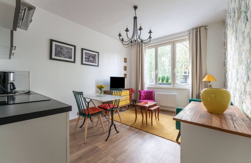 Arras Apartment | Discover Les Potiers 1: Steps from Historic Center