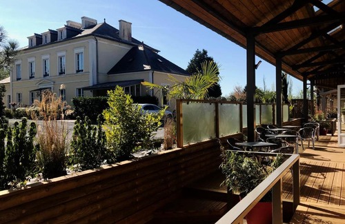 Falaise Bed & Breakfast | Inviting Les Prémontrés: Private Pool & Family-Friendly Stay