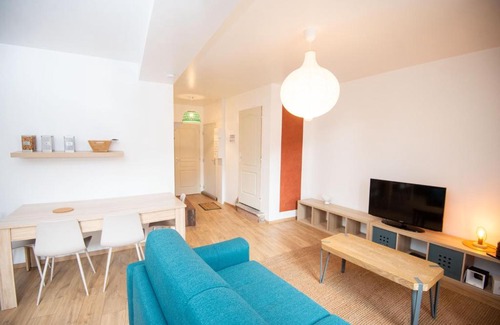 Accolay Apartment | Discover Les Rêveries de la Tour: Family-Friendly Retreat