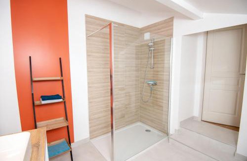 Accolay Apartment | Discover Les Rêveries de la Tour: Family-Friendly Retreat