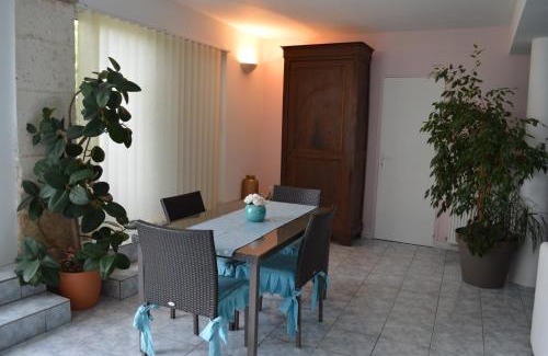 Angouleme House | Discover Les Remparts d'Angoulême: Oceanfront Escape