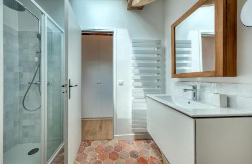 Notre-Dame Apartment | Discover Les Robinsons de Versailles: Central & Green Escape