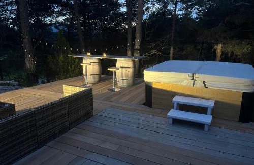 Valderoure House | Oceanfront Haven at Les Rocailles - Guest Rated 9.4