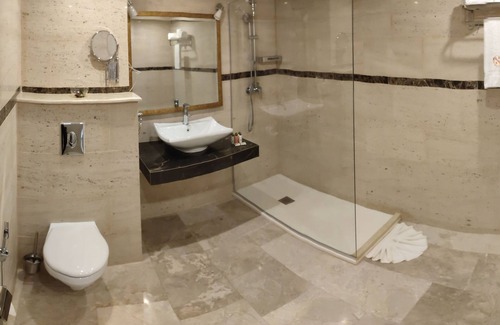 Algiers Hotel | Les Sables d'Or: Relax by the Pool and Enjoy Spa Delights
