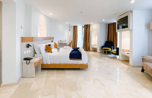 Algiers Hotel | Les Sables d'Or: Relax by the Pool and Enjoy Spa Delights