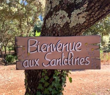 Aigaliers Apartment | Pet-Friendly Retreat at LES SANTOLINES - Country Studio