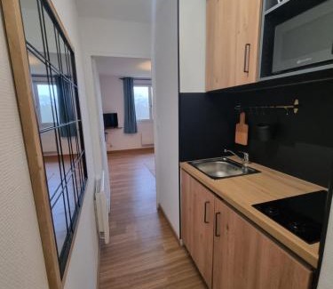 Saint-Josse Apartment | Relax at Les Sapins - Nature Retreat for 2 in Saint Josse