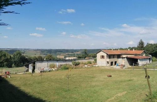 Saint-Bonnet-de-Valclerieux Apartment | Explore Les Sentiers Drômois: Pet-Friendly Retreat Awaits