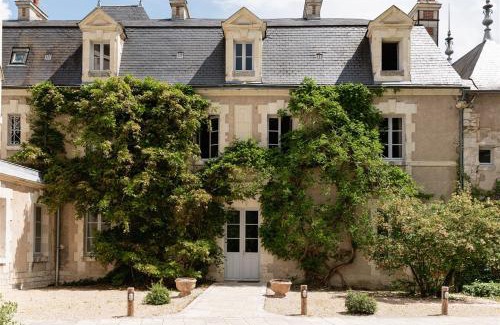 Cheverny Hotel | Relax at Les Sources de Cheverny: 5-Star Oceanfront Retreat