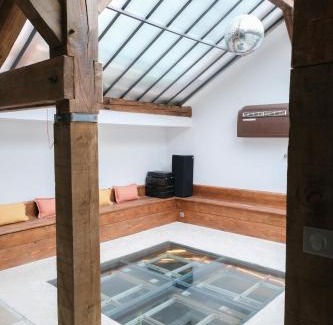 Thermal House | Oceanfront Bliss at Les Suites de L’Opéra - Rated 10/10