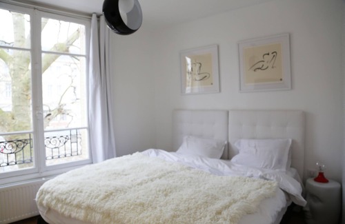 Vanves Bed & Breakfast | Top-Rated Les Suites de Vanves with Spa & Family Options