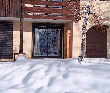 Huez-en-Oisans Apartment | Family-Friendly Les Terrasses d'Huez with High Guest Ratings