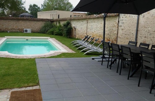 Chailly-en-Biere Bed & Breakfast | Discover Les Tilleuls: Poolside Retreat with 9/10 Rating